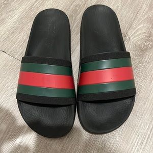 Gucci slides// 72 sports slide